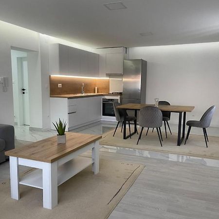 Rozi Apartments Zagreb Exterior photo
